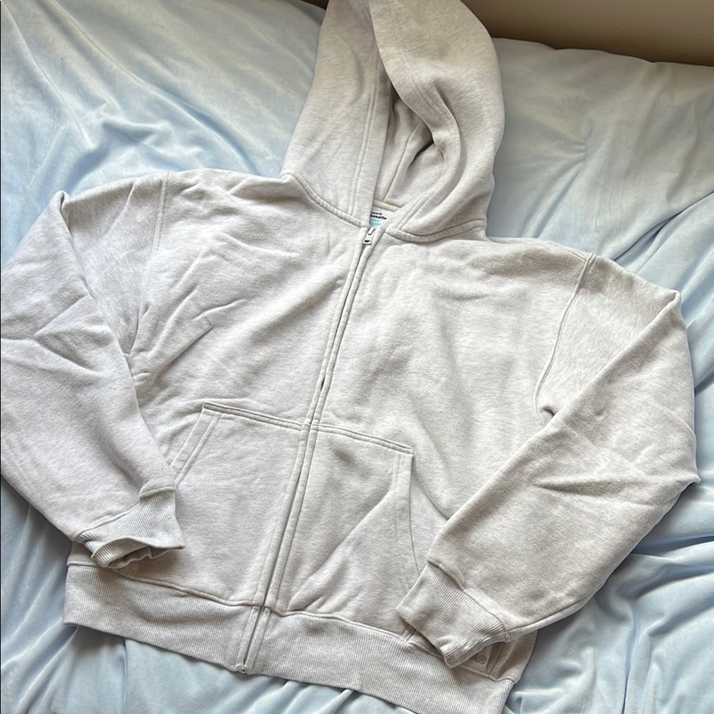 Aritzia Light Gray Zip-Up Hoodie